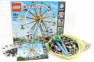 Lot 222 - LEGO (DANEMARK) (1)