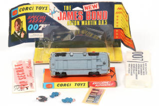 Lot 167 - CORGI TOYS (GB) (1)