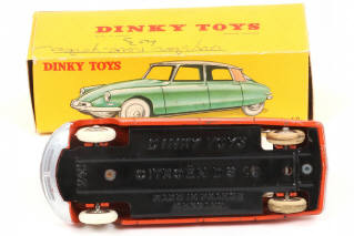 Lot 307 - DINKY TOYS (FRANCE) (1)