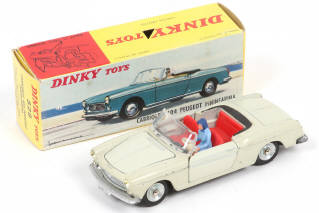 Lot 332 - DINKY TOYS (FRANCE) (1)