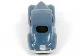 Lot 302 - DINKY TOYS (FRANCE) (1)