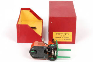 Lot 336 - DINKY TOYS (FRANCE) (1)