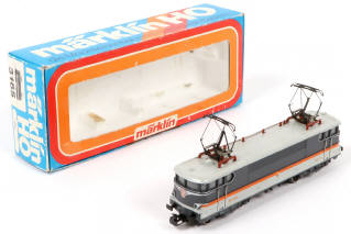 Lot 32 - MÄRKLIN 'HO' (ALLEMAGNE) (1)