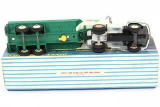 Lot 362 - DINKY TOYS (FRANCE) (1)