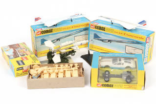 Lot 173 - CORGI TOYS (GB) (5)