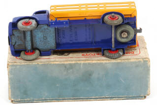 Lot 87 - DINKY TOYS (GB) (1)