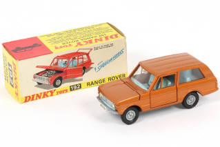 Lot 225 - DINKY TOYS (GB) (1)