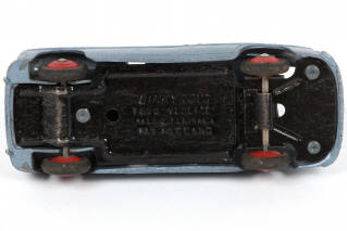 Lot 261 - DINKY TOYS (FRANCE) (1)