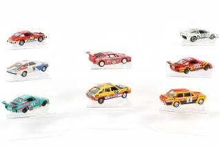 Lot 295 - DIVERS (9)