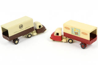 Lot 109 - BUDGIE MODELS (GB) (2)