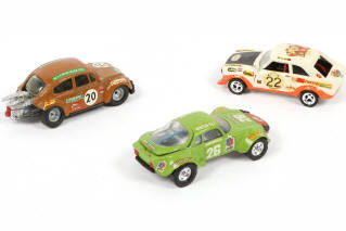 Lot 78 - DIVERS (3)