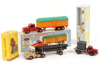 Lot 248 - DINKY TOYS (FRANCE) (3)