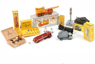 Lot 287 - DIVERS (20)
