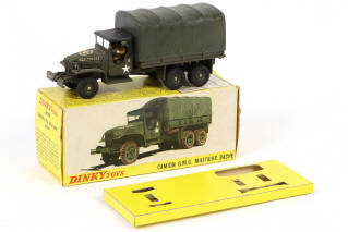 Lot 222 - DINKY TOYS (FRANCE) (1)