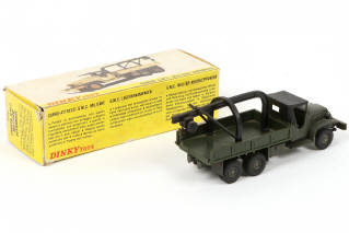 Lot 221 - DINKY TOYS (FRANCE) (1)