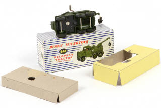 Lot 152 - DINKY TOYS (GB) (1)