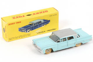 Lot 218 - DINKY TOYS (FRANCE) (1)
