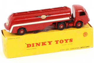Lot 215 - DINKY TOYS (FRANCE) (1)