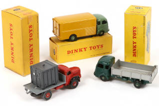 Lot 241 - DINKY TOYS (FRANCE) (3)