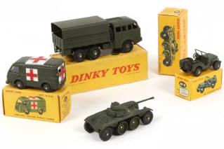 Lot 253 - DINKY TOYS (FRANCE) (4)