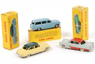 Lot 247 - DINKY TOYS (FRANCE) (3)