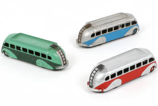 Lot 251 - DINKY TOYS (FRANCE) (3)