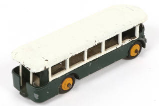 Lot 211 - DINKY TOYS (FRANCE) (1)