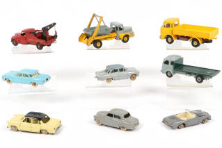 Lot 277 - DINKY TOYS (FRANCE) (9)