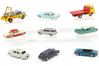 Lot 275 - DINKY TOYS (FRANCE) (9)