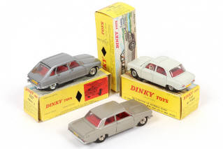 Lot 239 - DINKY TOYS (FRANCE) (3)