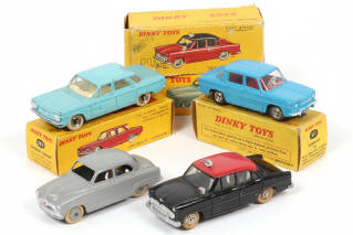 Lot 261 - DINKY TOYS (FRANCE) (4)
