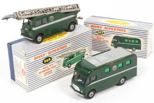 Lot 193 - DINKY TOYS (GB) (2)