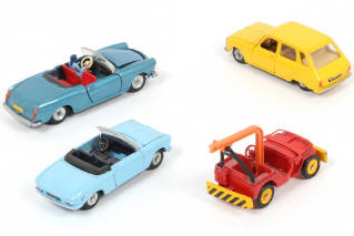 Lot 277 - DINKY TOYS (FRANCE) (4)