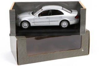 Lot 26 - KYOSHO (JAPON) (2)