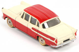 Lot 258 - DINKY TOYS (FRANCE) (1)