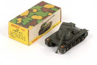 Lot 269 - DINKY TOYS (FRANCE) (3)