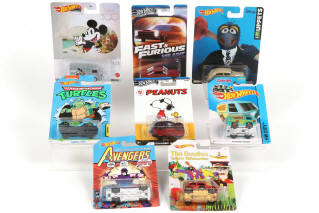 Lot 107 - HOT WHEELS (USA) (8)