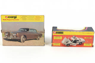 Lot 171 - CORGI TOYS (GB) (2)