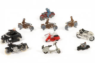 Lot 287 - DIVERS (10)