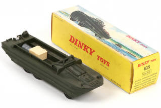 Lot 273 - DINKY TOYS (FRANCE) (3)