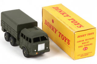 Lot 261 - DINKY TOYS (FRANCE) (1)
