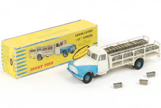 Lot 257 - DINKY TOYS (FRANCE) (1)