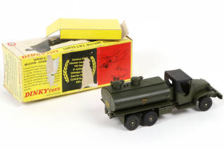 Lot 264 - DINKY TOYS (FRANCE) (1)