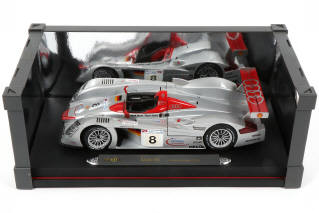 Lot 36 - MAISTO (CHINE) (2)