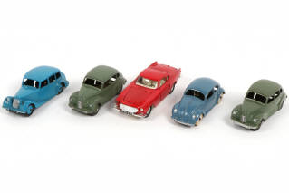 Lot 233 - DINKY TOYS (GB) (5)