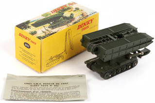 Lot 265 - DINKY TOYS (FRANCE) (1)