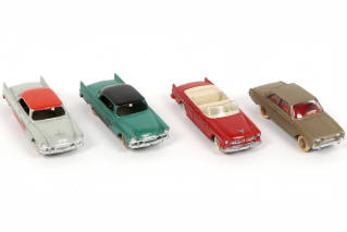 Lot 275 - DINKY TOYS (FRANCE) (4)