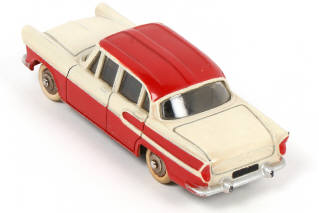 Lot 242 - DINKY TOYS (FRANCE) (1)
