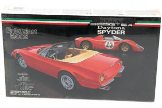 Lot 327 - FUJIMI (JAPON) (4)