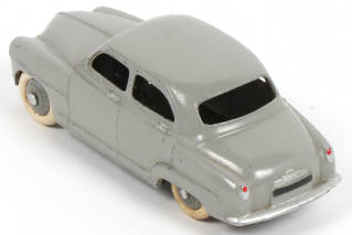 Lot 244 - DINKY TOYS (FRANCE) (1)